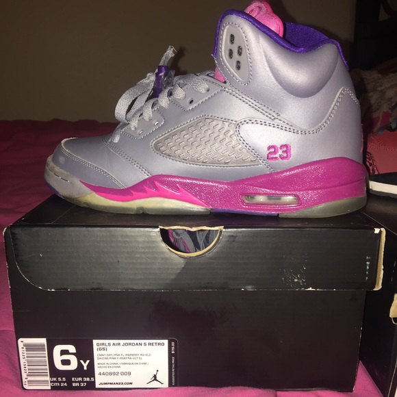 Jordan 5's. Ok condition. Size 6 in kids