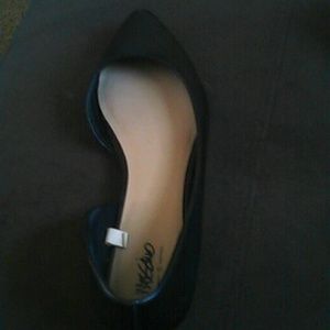 Black flats