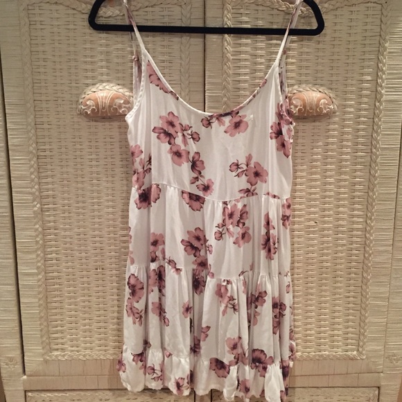 I am selling a dress!