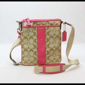 Coach signature Crossbody purse
