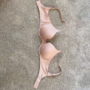 VICTORIA'S SECRET bra uplift semi Demi sz 32C