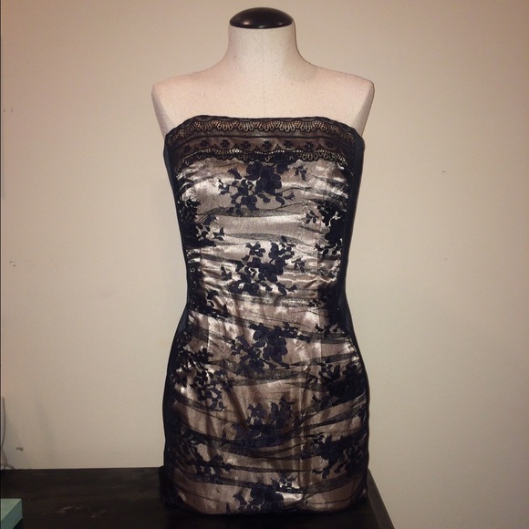 Mini black lace dress - Picture 3 of 4