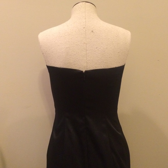 Mini black lace dress - Picture 4 of 4