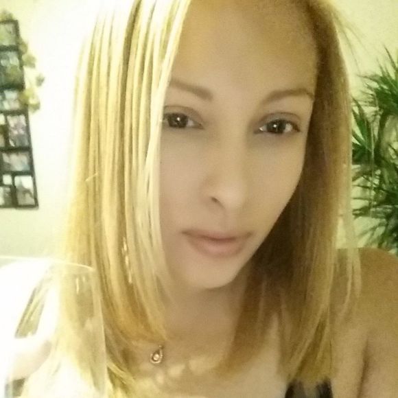 Meet your Posher, Diana