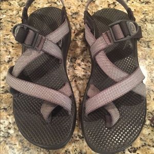 Size 8 women's chacos