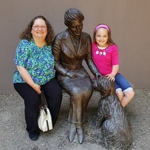 Meet your Posher, Dana