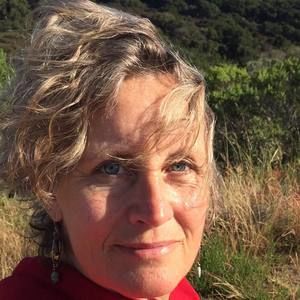 Meet your Posher, Debbie