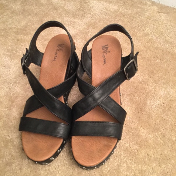 Black spiked platforms