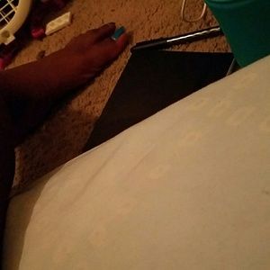 Meet your Posher, Desmona