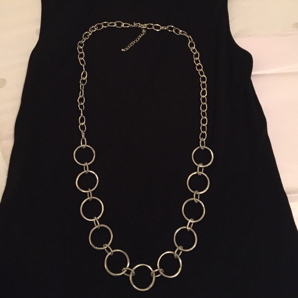 Silver tone necklace