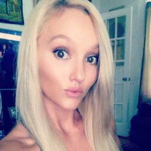 Meet your Posher, Tiffany