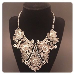 Beautiful Barouqe Statement Necklace