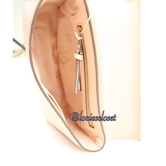 Tory Burch Robinson Adjustable Shoulder Strap Bag - Picture 5 of 5