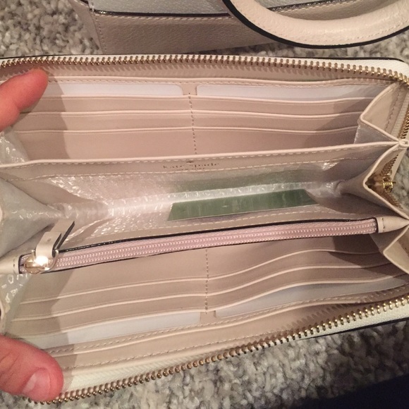 🔴SOLD🔴💜Kate Spade Camryn Bag & Wallet Set💜 - Picture 3 of 4