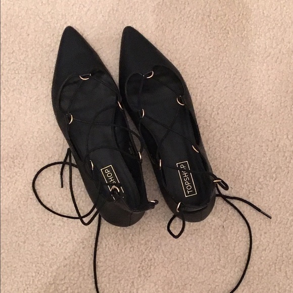 TOPSHOP LACE UP FLATS!