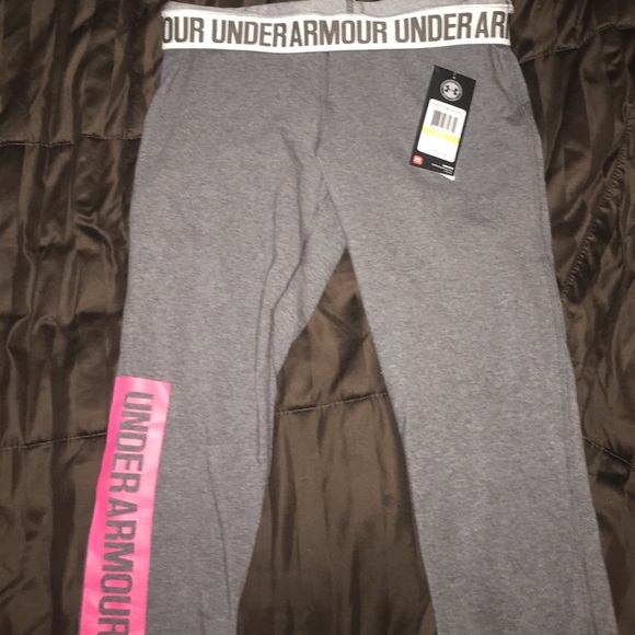 NWT Under Armour Capris