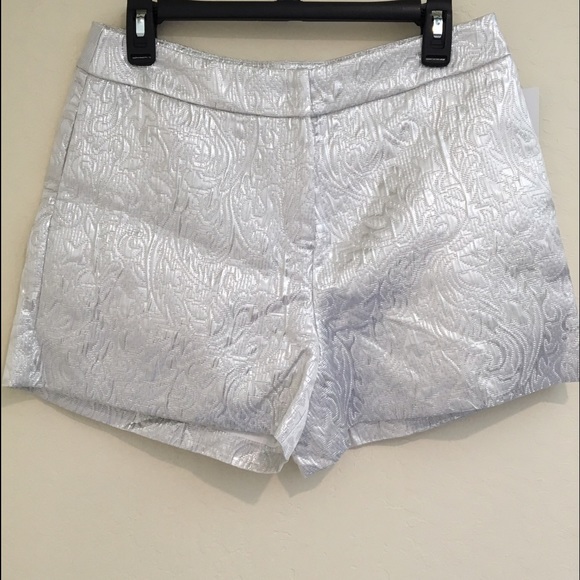 One Market Pants - NWT One Market Silver Shorts Size M