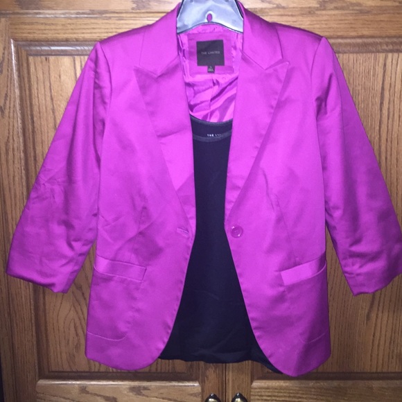 Fuchsia blazer
