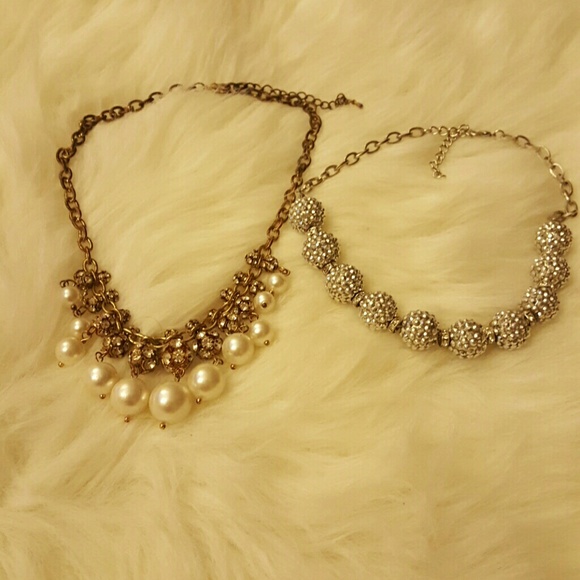 Charming Charlie pearl necklace bundle