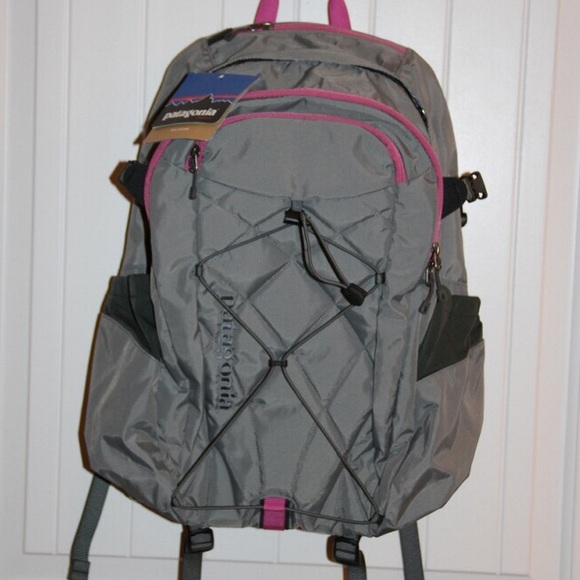 NWT Patagonia Cascada 30L (Discont.) (Gray/pink)