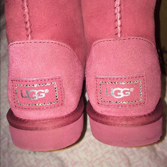 Short ugg boots