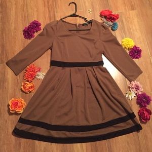 Forever 21 brown 3/4 sleeve dress