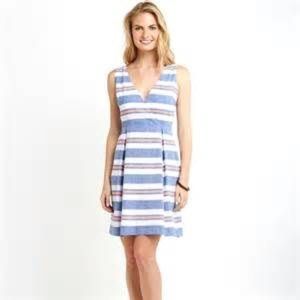 Vineyard Vines V-neck dress