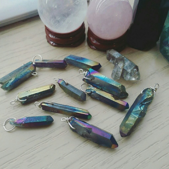 Rainbow titanium quartz crystal necklace