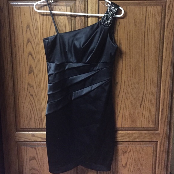 Black sweetheart dress