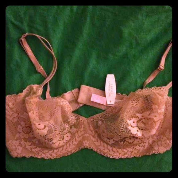 Victoria Secret Angel lace bra
