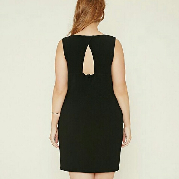 Curve Hugging Cocktail Dress ๐ธ - Picture 2 of 3