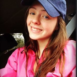 Meet your Posher, Liz