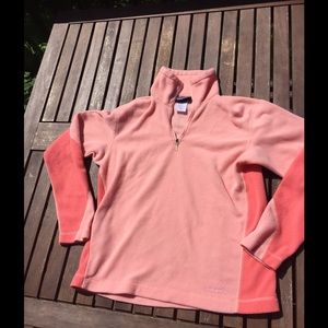 Snuggly Patagonia fleece shirt/ jacket