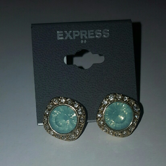 Express earrings
