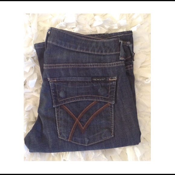 ❌SOLD❌ William Rast Flare jeans "premium denim"💋 - Picture 2 of 4