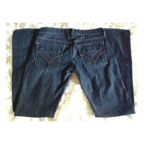 ❌SOLD❌ William Rast Flare jeans "premium denim"💋 - Picture 4 of 4