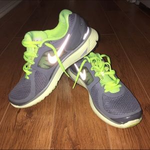 NIKE Women's Lunareclipse 2 Sneakers