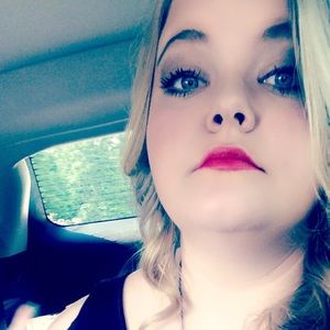 Meet your Posher, Alanna