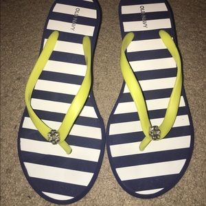 7 1/2 Old Navy Wedge Flip flops
