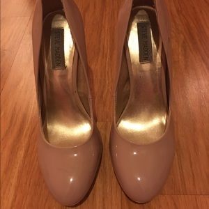Nude Steve Madden pumps
