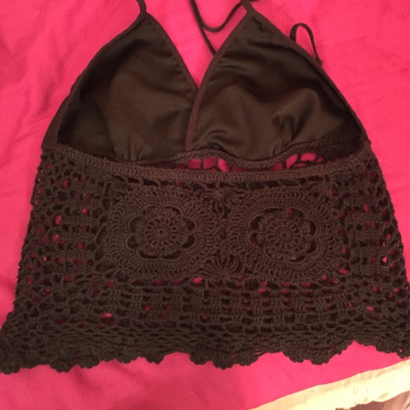 Black halter top - Picture 2 of 2