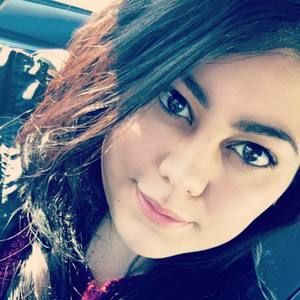 Meet your Posher, Mayra