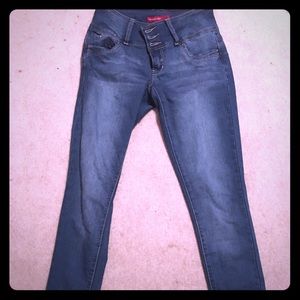 Wanna Betta Butt Skinny Jeans