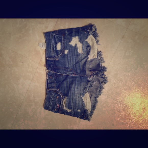 Hollister Cutoffs