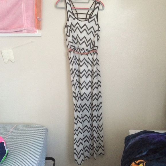 Chevron Maxi Dress with Belt