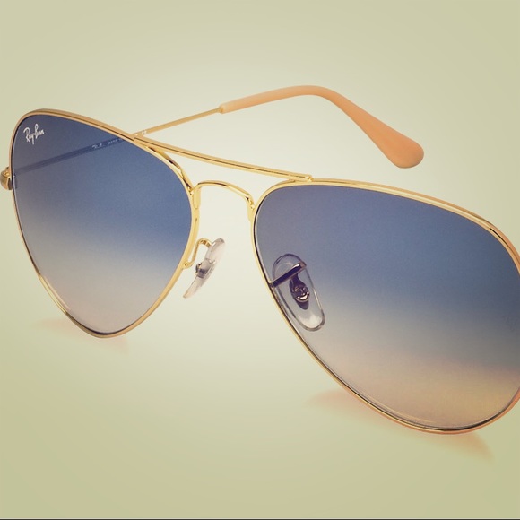 Ray-Ban Aviator Gold Frame / Lt Blue Gradient Lens