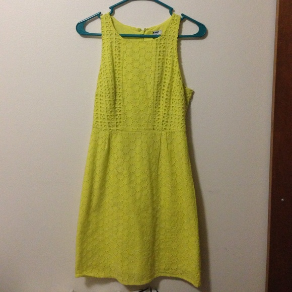 NWOT Beautiful Old Navy Eyelet Dress