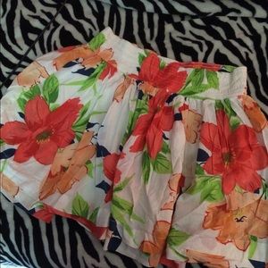 Hollister Floral Print Skirt Size Small