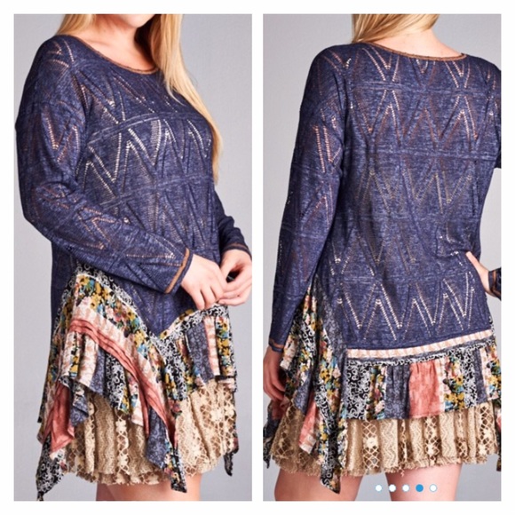 GORGEOUS KNIT EYELET TUNIC - Picture 2 of 2