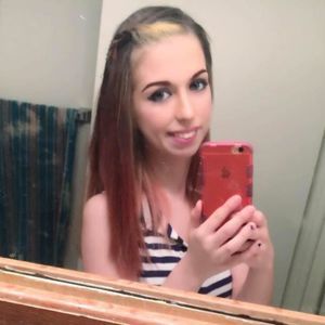 Meet your Posher, Emerald